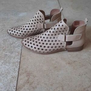 Coolway Beige Cutout Ankle Booties